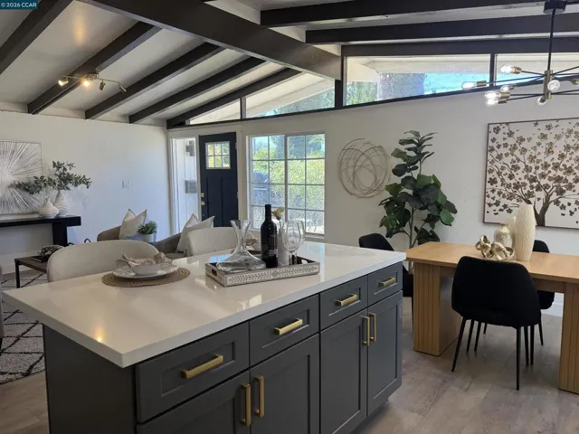 1190 1st Street, Fairfield, California 94533-4730