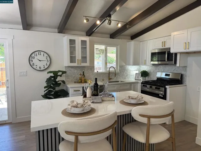 1190 1st Street, Fairfield, California 94533-4730