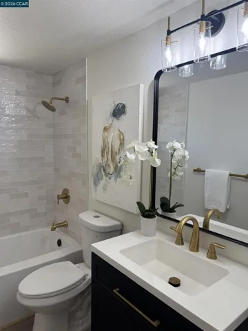 1190 1st Street, Fairfield, California 94533-4730