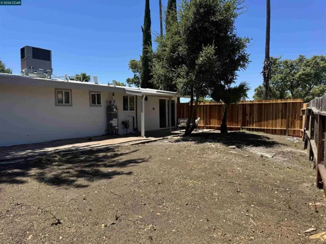 1190 1st Street, Fairfield, California 94533-4730