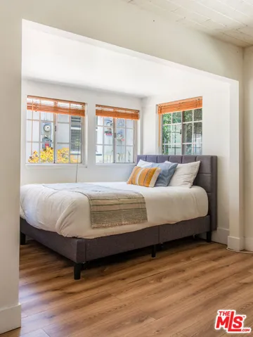 3209 Bennett Drive, Los Angeles, California 90068