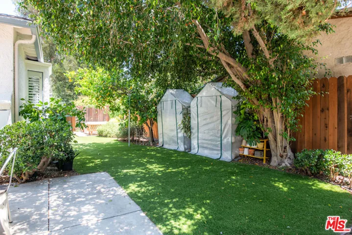 3209 Bennett Drive, Los Angeles, California 90068