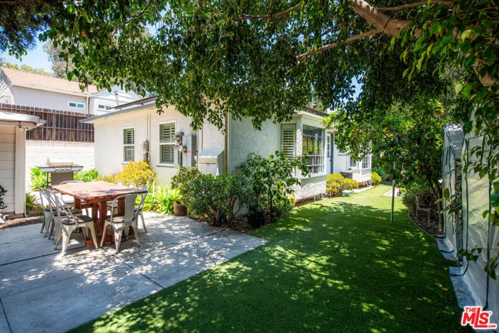 3209 Bennett Drive, Los Angeles, California 90068