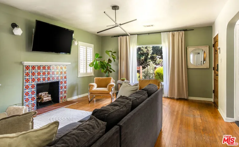 3209 Bennett Drive, Los Angeles, California 90068