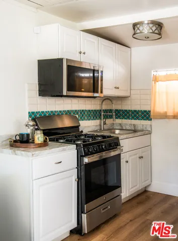 3209 Bennett Drive, Los Angeles, California 90068