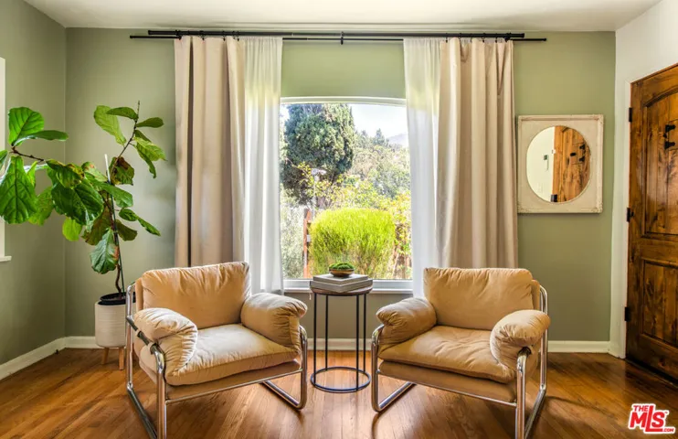 3209 Bennett Drive, Los Angeles, California 90068