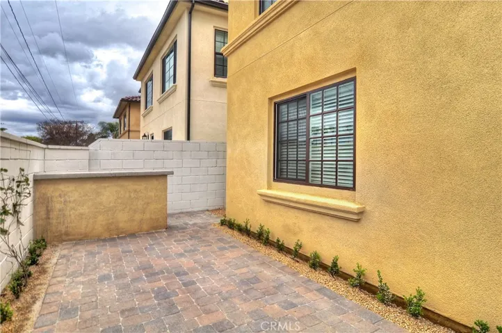 13722 Utt Drive, Tustin, California 92780