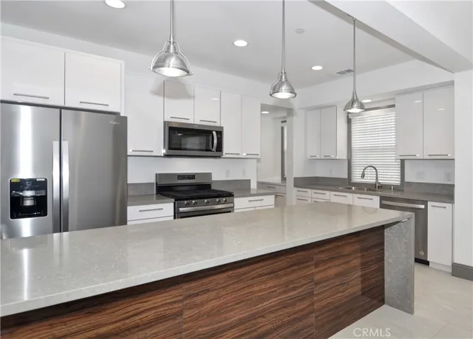 13722 Utt Drive, Tustin, California 92780