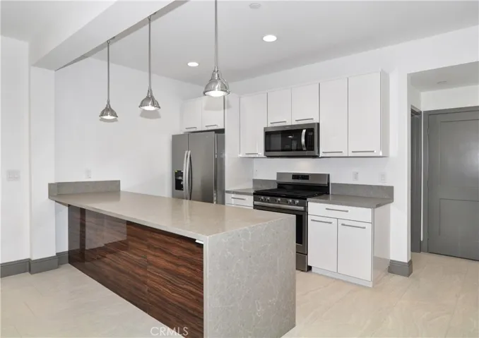 13722 Utt Drive, Tustin, California 92780
