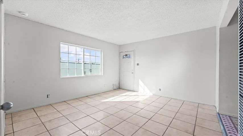1362 E 20th Street, Los Angeles, California 90011