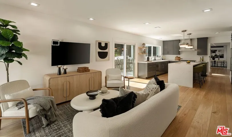 2557 Greenvalley Road, Los Angeles, California 90046