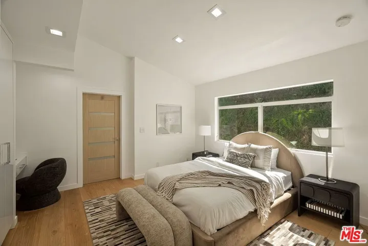 2557 Greenvalley Road, Los Angeles, California 90046
