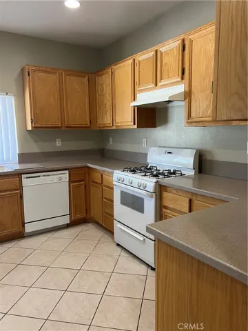 13991 Silver Creek Way, Victorville, California 92392
