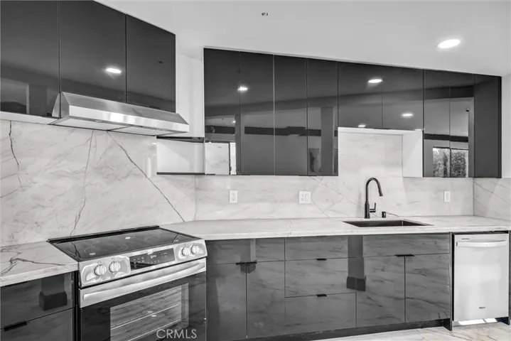 1360 Baja Street B, Laguna Beach, California 92651