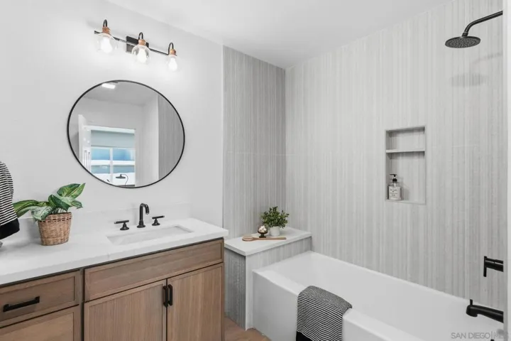 4849 Flying Cloud Way, Carlsbad, California 92008