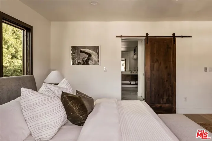 1565 Murray Circle, Los Angeles, California 90026