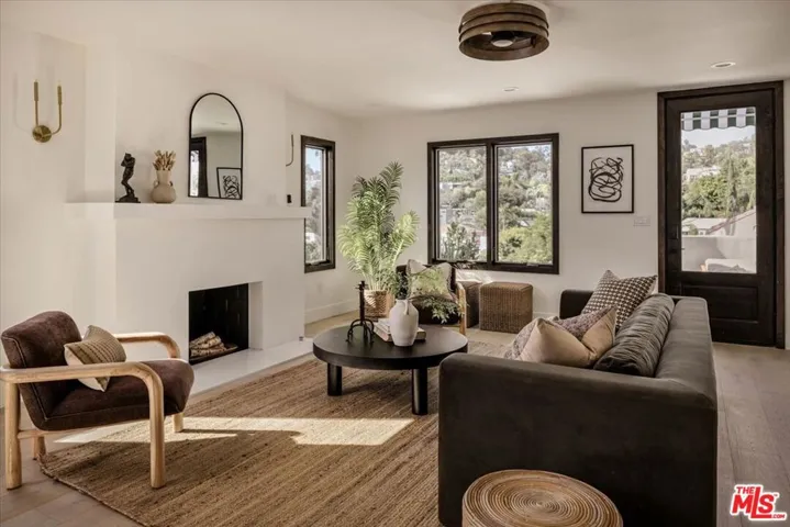 1565 Murray Circle, Los Angeles, California 90026