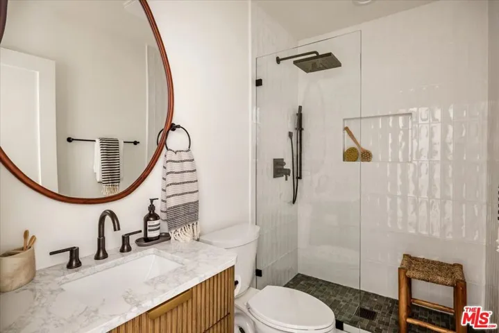 1565 Murray Circle, Los Angeles, California 90026