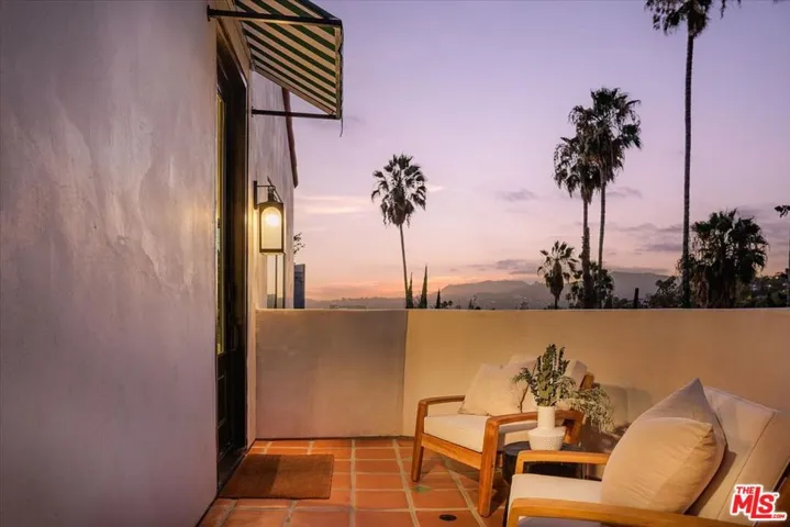 1565 Murray Circle, Los Angeles, California 90026