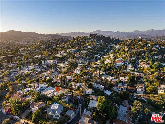 1565 Murray Circle, Los Angeles, California 90026