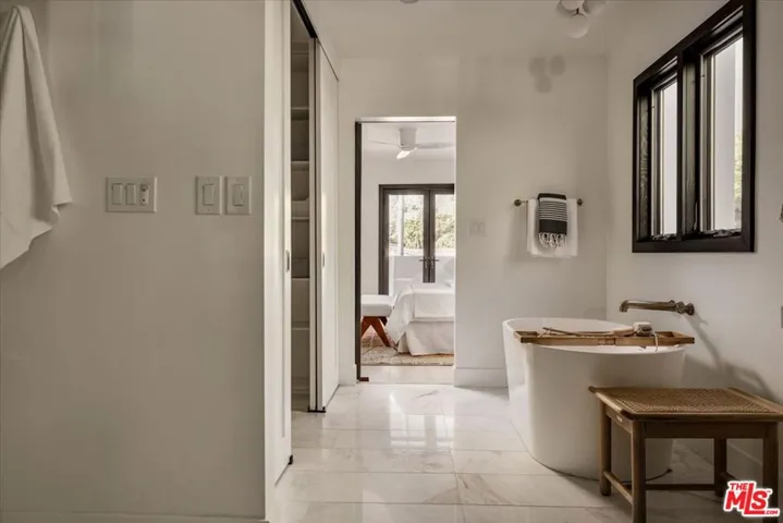 1565 Murray Circle, Los Angeles, California 90026