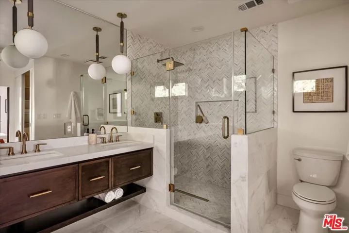1565 Murray Circle, Los Angeles, California 90026