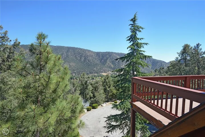 2027 Ivory Lane, Pine Mountain Club, California 93222