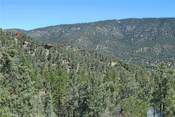 2027 Ivory Lane, Pine Mountain Club, California 93222