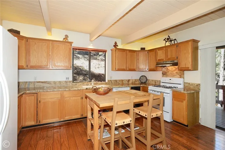 2027 Ivory Lane, Pine Mountain Club, California 93222