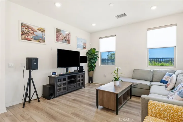 3560 E Peckham Paseo 1, Ontario, California 91761