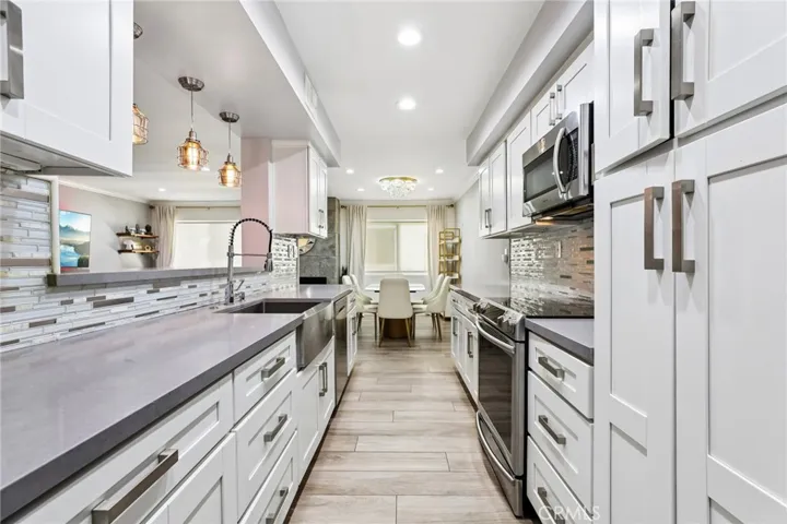 1221 N Kings, West Hollywood, California 90069