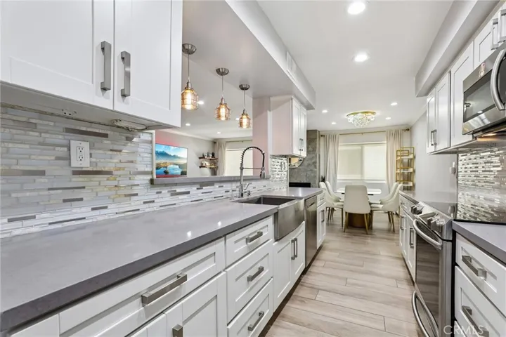 1221 N Kings, West Hollywood, California 90069