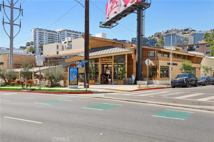 1221 N Kings, West Hollywood, California 90069