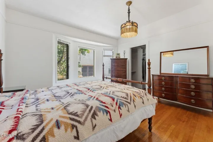 11-1128 Fremont Ave-11