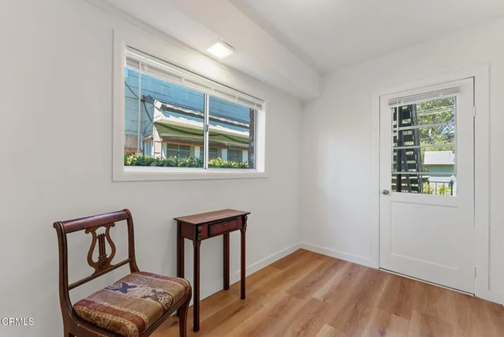14-1128 Fremont Ave-9