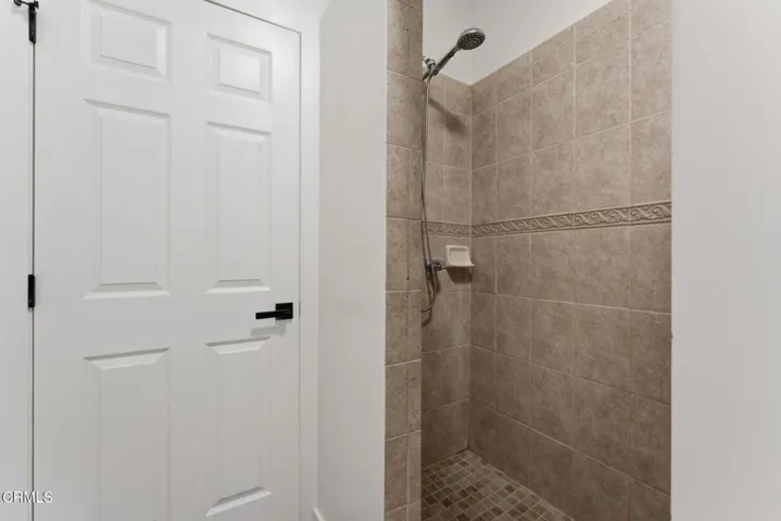 29-1128 Fremont Ave-28