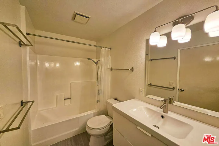 1454 E Orange Grove Boulevard 1, Pasadena, California 91104