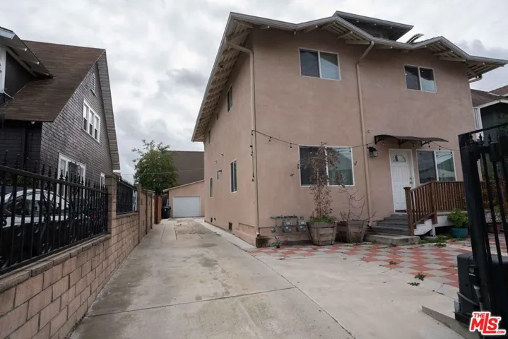 306 E 36th Street, Los Angeles, California 90011