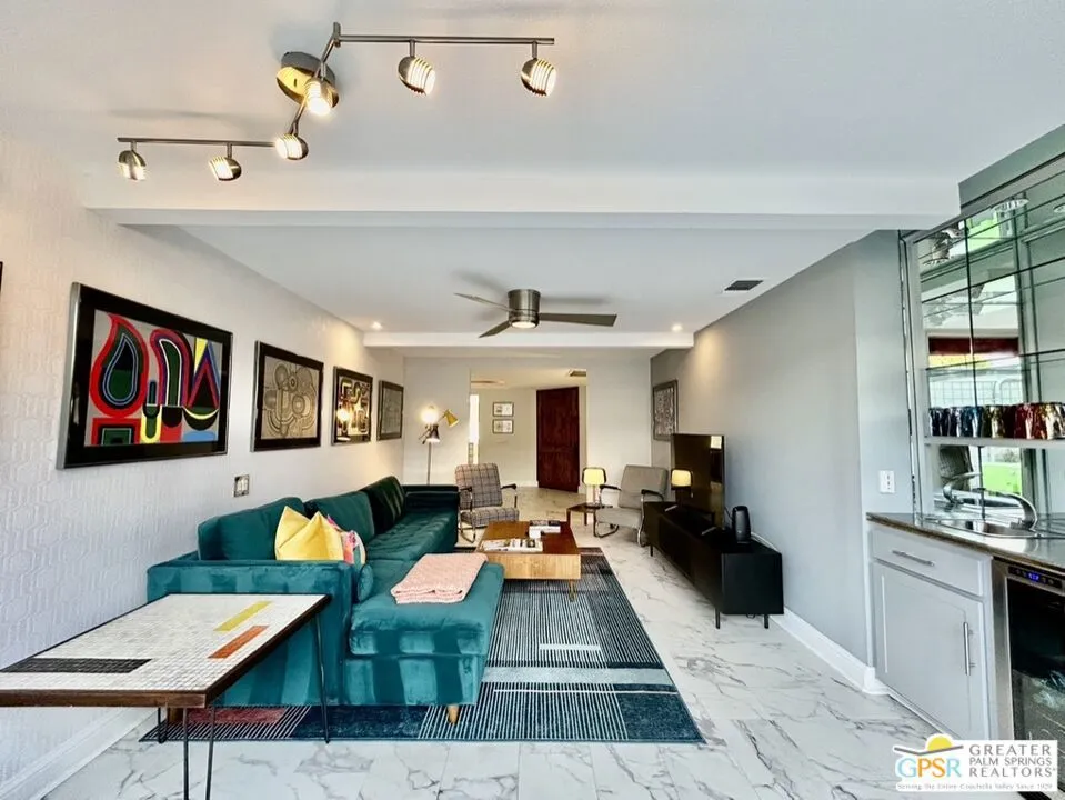 Den w/ Wet Bar