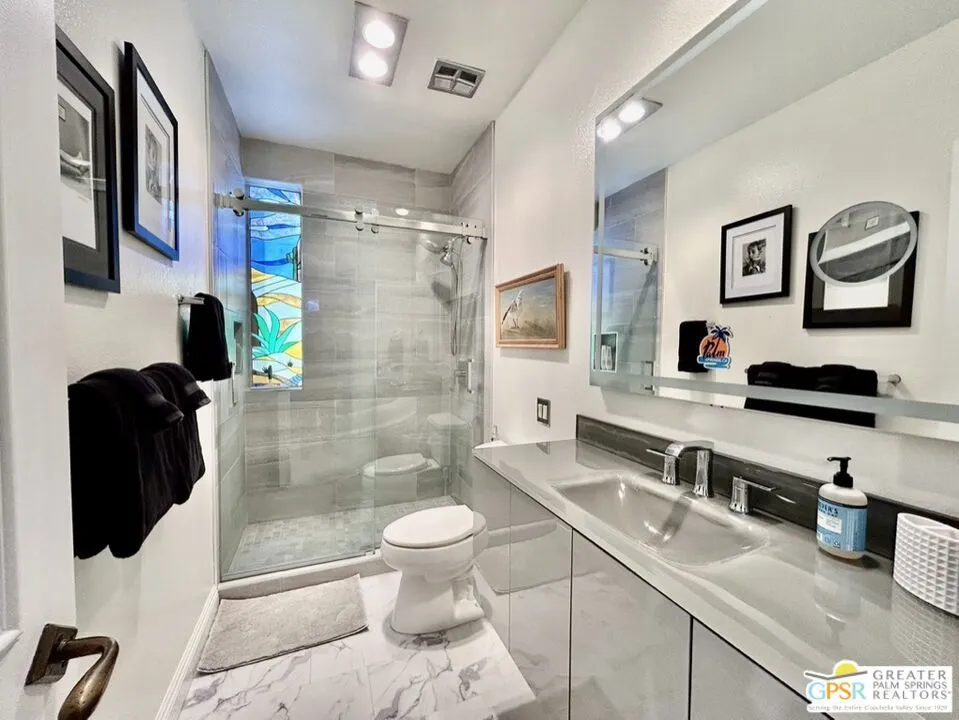 Bathroom, Bedroom
