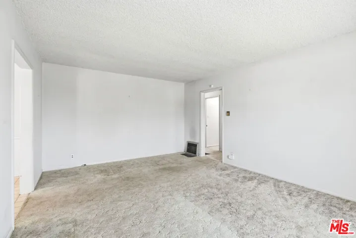 12841 Bonaparte Avenue, Los Angeles, California 90066