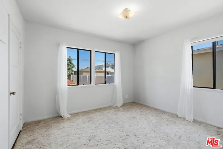 12841 Bonaparte Avenue, Los Angeles, California 90066