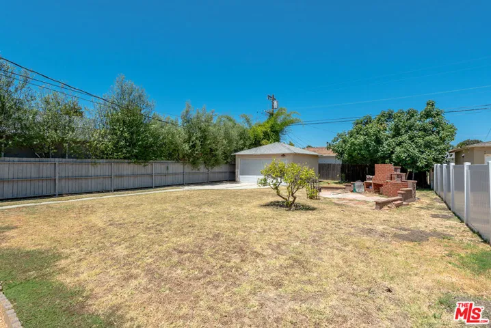 12841 Bonaparte Avenue, Los Angeles, California 90066