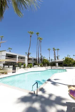 POOL2