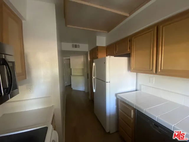 675 Oak Run Trail Tl301, Oak Park, California 91377