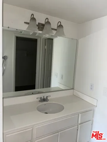 675 Oak Run Trail Tl301, Oak Park, California 91377