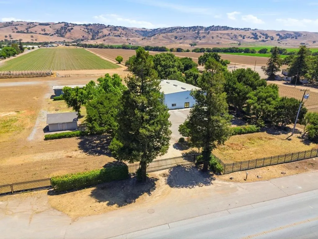 3065 Pacheco Pass Highway, Gilroy, California 95020 — photo 4