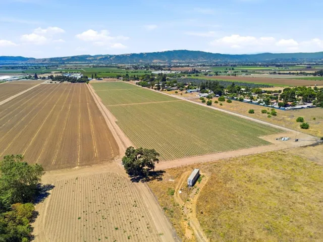 3065 Pacheco Pass Highway, Gilroy, California 95020