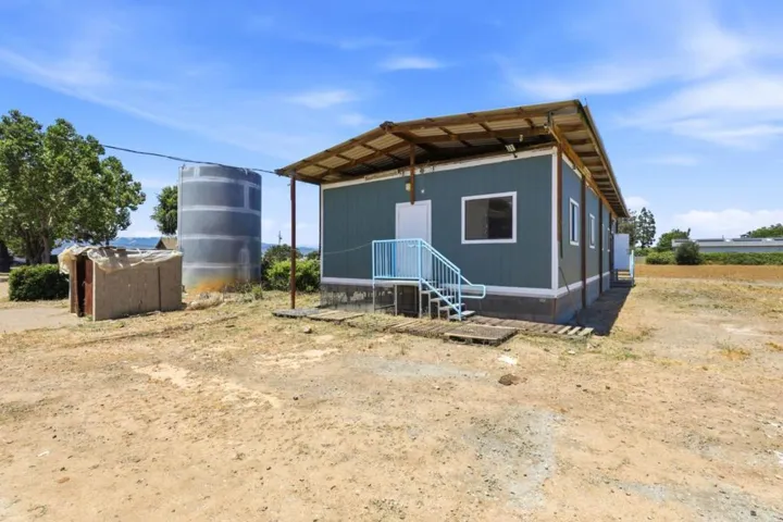 3065 Pacheco Pass Highway, Gilroy, California 95020