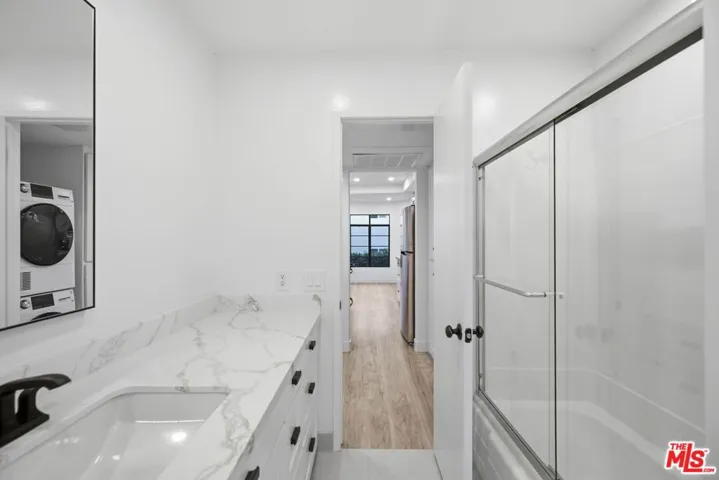 13025 Moorpark Street 106, Los Angeles, California 91604